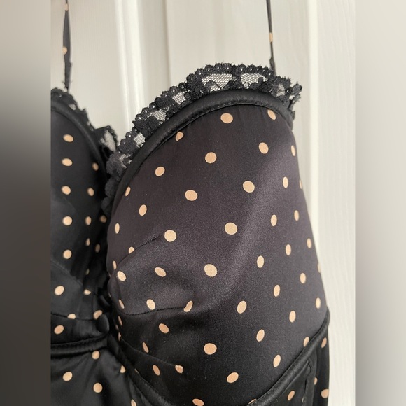 2000s Bebe Sexy Silk Polka Dot Midi Dress - Picture 5 of 10